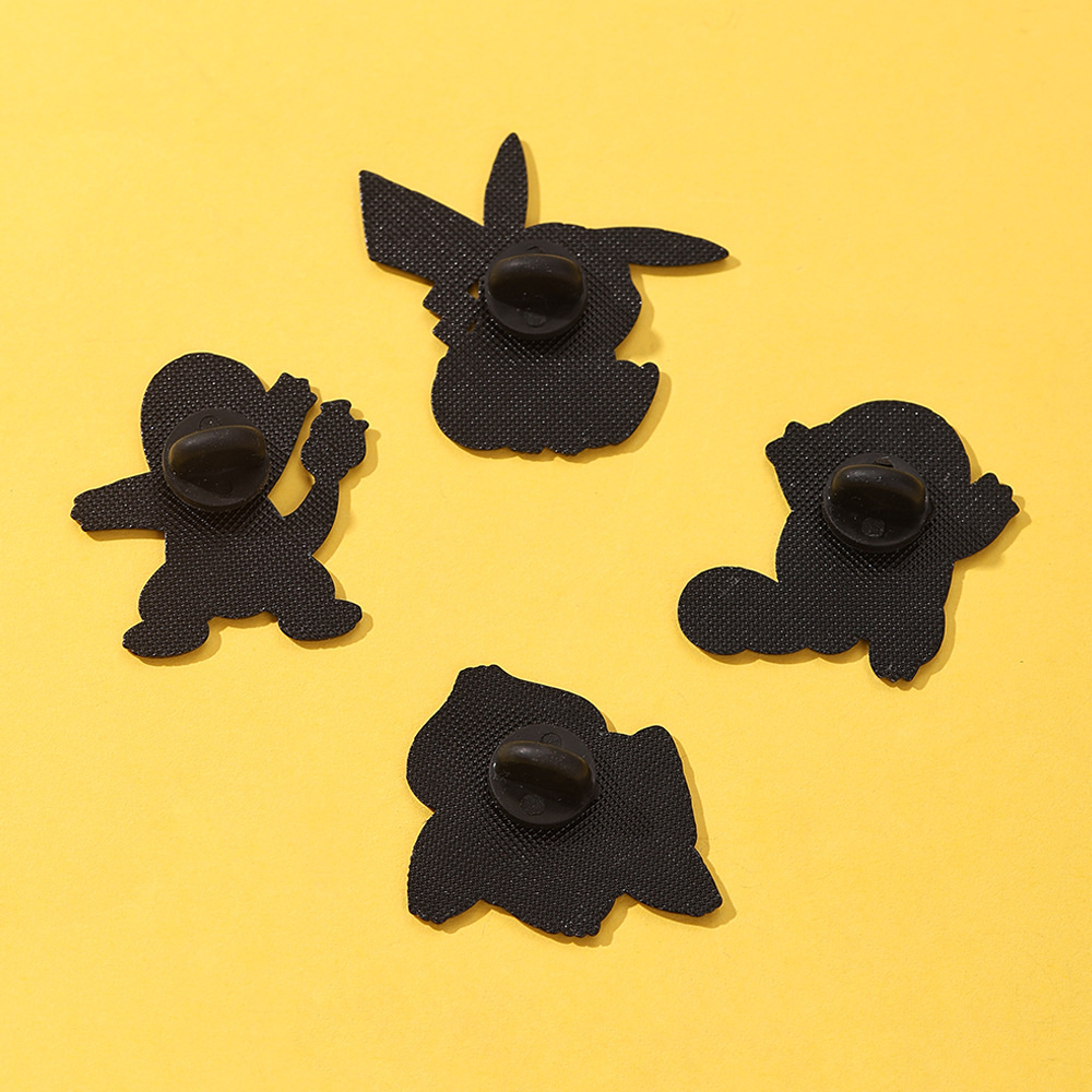 4Pcs Pokemon Enamel Pins Set,  - Anime Cosplay Pokemon recensione e prezzo