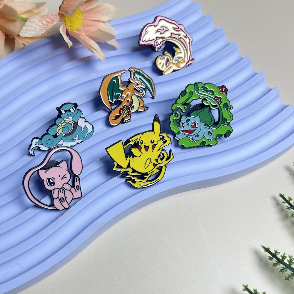 6pcs Anime Pins Set Pokemon En - Anime Cosplay Pokemon recensione e prezzo